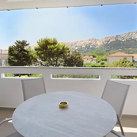 Gabrijela - 1st Floor Pensión Baška