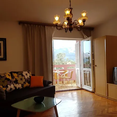 Gabriela 3* Baška